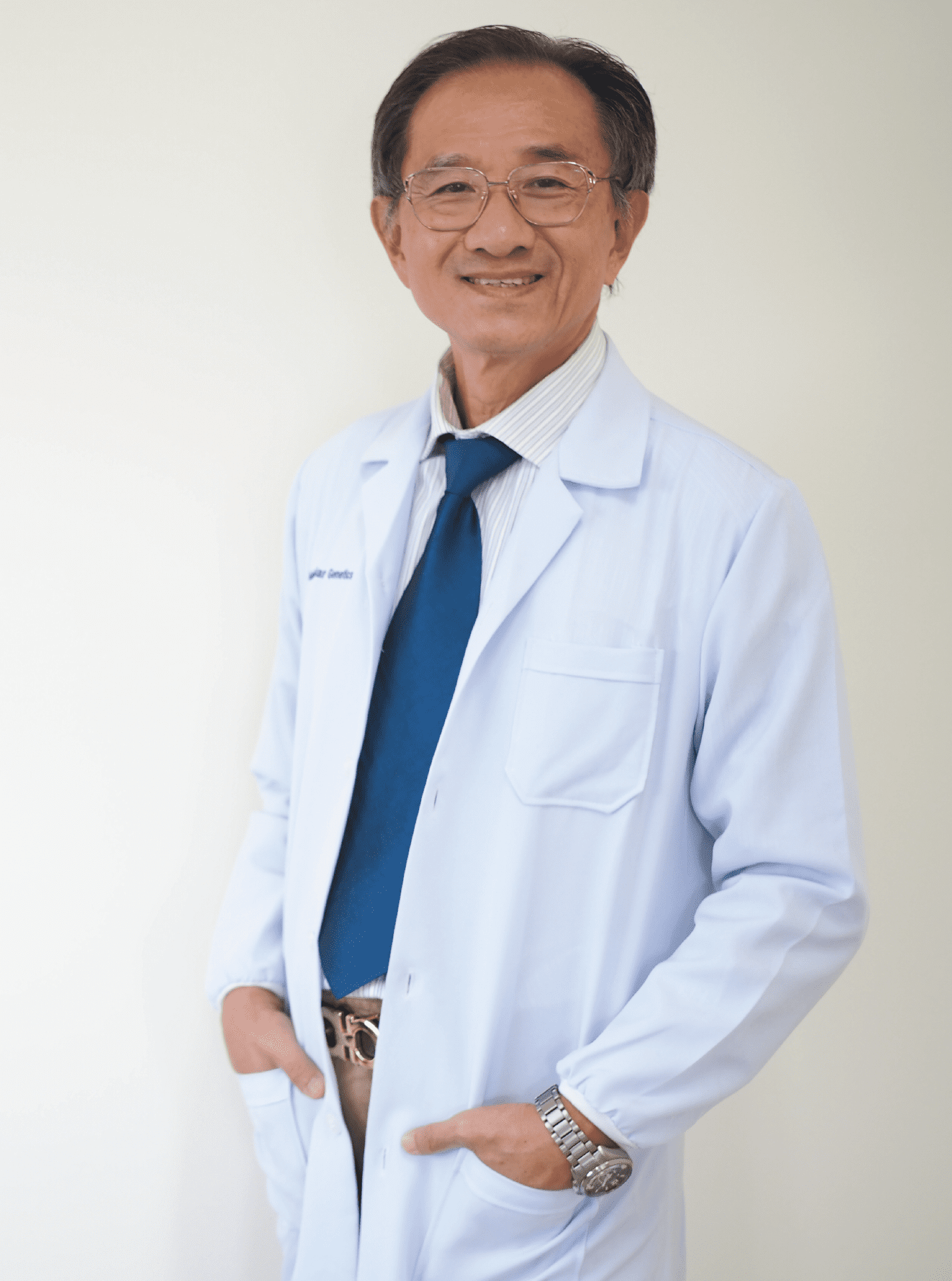 นพ.มงคลชน ฏิระวณิชย์กุล แพทย์ผู้เชี่ยวชาญด้านสูตินรีเวชชั้นนำของประเทศไทย ที่จบจากคณะแพทย์ศาสตร์ศิริราชพยาบาล